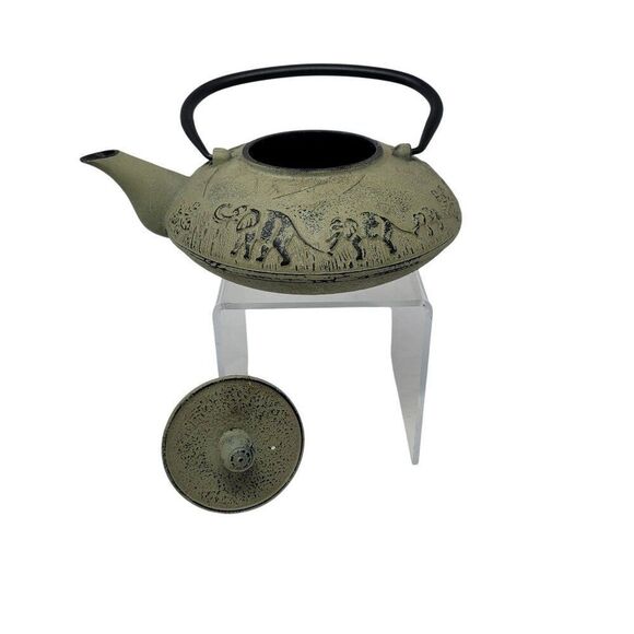Cast Iron Teapot Sage Green Lucky Elephant Parade Safari 3D Rare Collectible - Picture 1 of 9